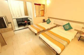 Hotel Saikripa Imperial Daman Exterior foto