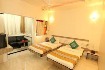 Hotel Saikripa Imperial Daman Exterior foto